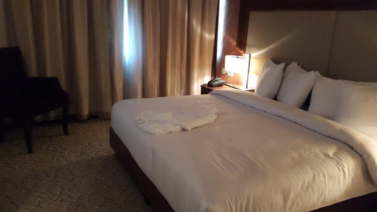 President Hotel Ammán Kültér fotó
