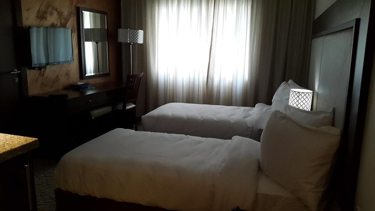 President Hotel Ammán Kültér fotó